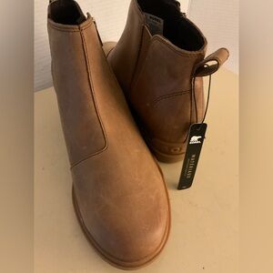 Sorel NWT women Leather play waterproof Evie II wedge Chelsea  Boots size 12